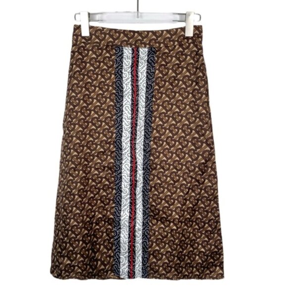 スカート Burberry Brown Flared-Cut Midi Skirt Burberry | Skirts | Burberry Brown Mulberry Silk Midi Skirt